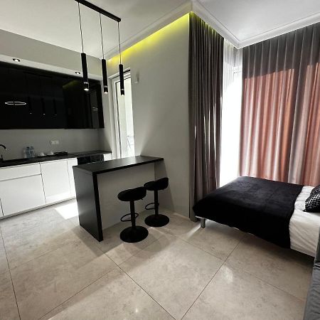 Platinium De Lux Apartament Lägenhet Warszawa Exteriör bild